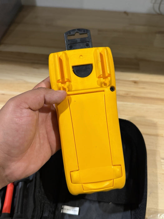 FLUKE 179/EDA2 MULTIMETER COMBO KIT W/ BAG & ACCESSORIES - TESTED