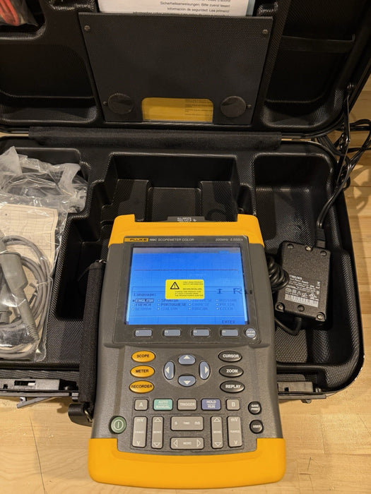 FLUKE 199C 200MHZ 2.5GS/S SCOPEMETER COLOR WITH ACCESSORIES