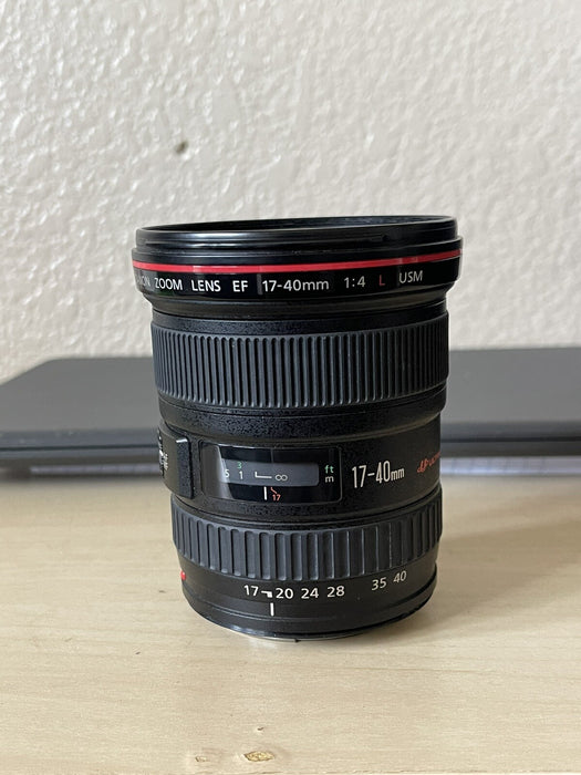 CANON EF 17-40MM F/4L ULTRA WIDE ANGLE ZOOM LENS - BLACK 8806A002