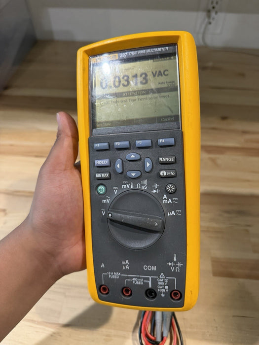 FLUKE 287 TRUE RMS ELECTRONIC LOGGING DIGITAL MULTIMETER WITH LEADS & CLIPS