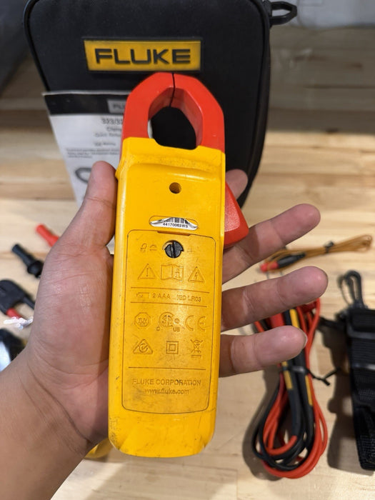 FLUKE 116/323 HVAC MULTIMETER COMBO KIT WITH ACCESSORIES TESTED