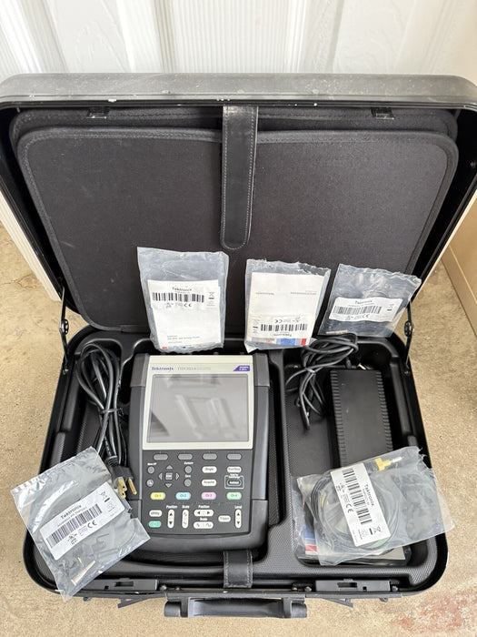 TEKTRONIX THS3024 FOUR CHANNEL OSCILLOSCOPE 200MHZ 5GS/S