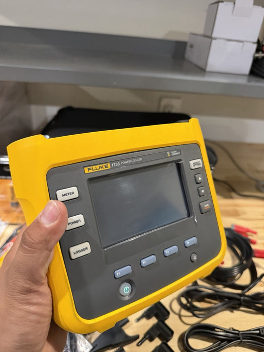 FLUKE 1738 POWER LOGGER KIT 3 PHASE W/ACCESSORIES (TESTED) FREE SHIPPING
