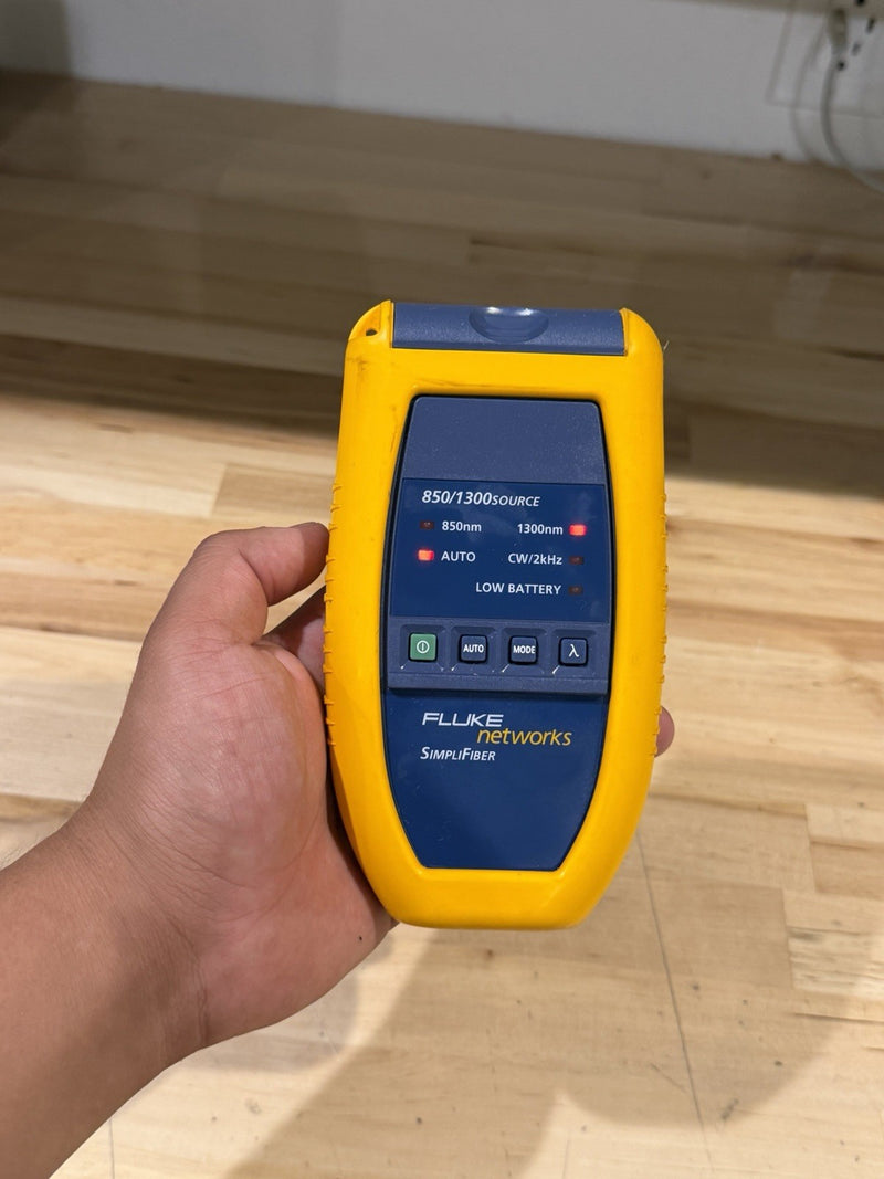 FLUKE NETWORKS 850/1300 SOURCE 2956-4013-01 (TESTED)