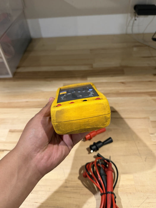 FLUKE 189 TRUE RMS MULTIMETER WITH LEADS & CLIPS TESTED
