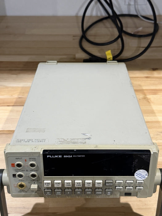 FLUKE 8842A MULTIMETER (PARTS ONLY) FOR PARTS DOESN’T WORK
