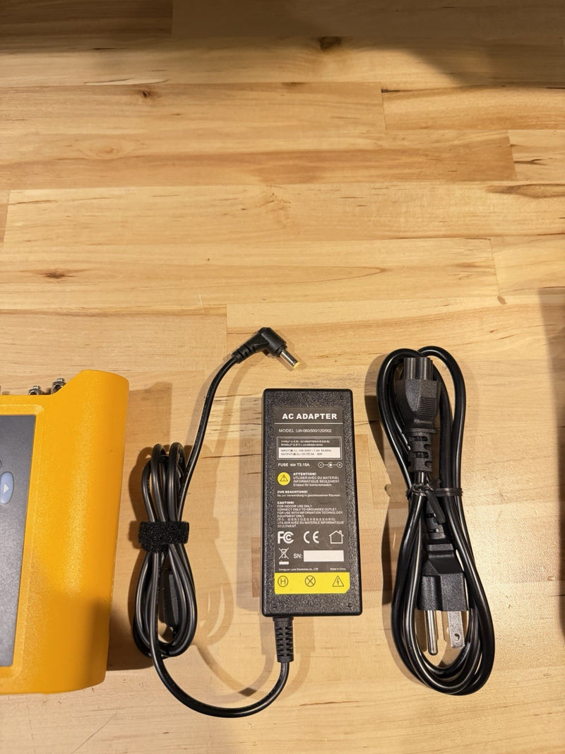 FLUKE BIOMEDICAL PROSIM 2 VITAL SIGNS SIMULATOR WITH CHARGER TESTED
