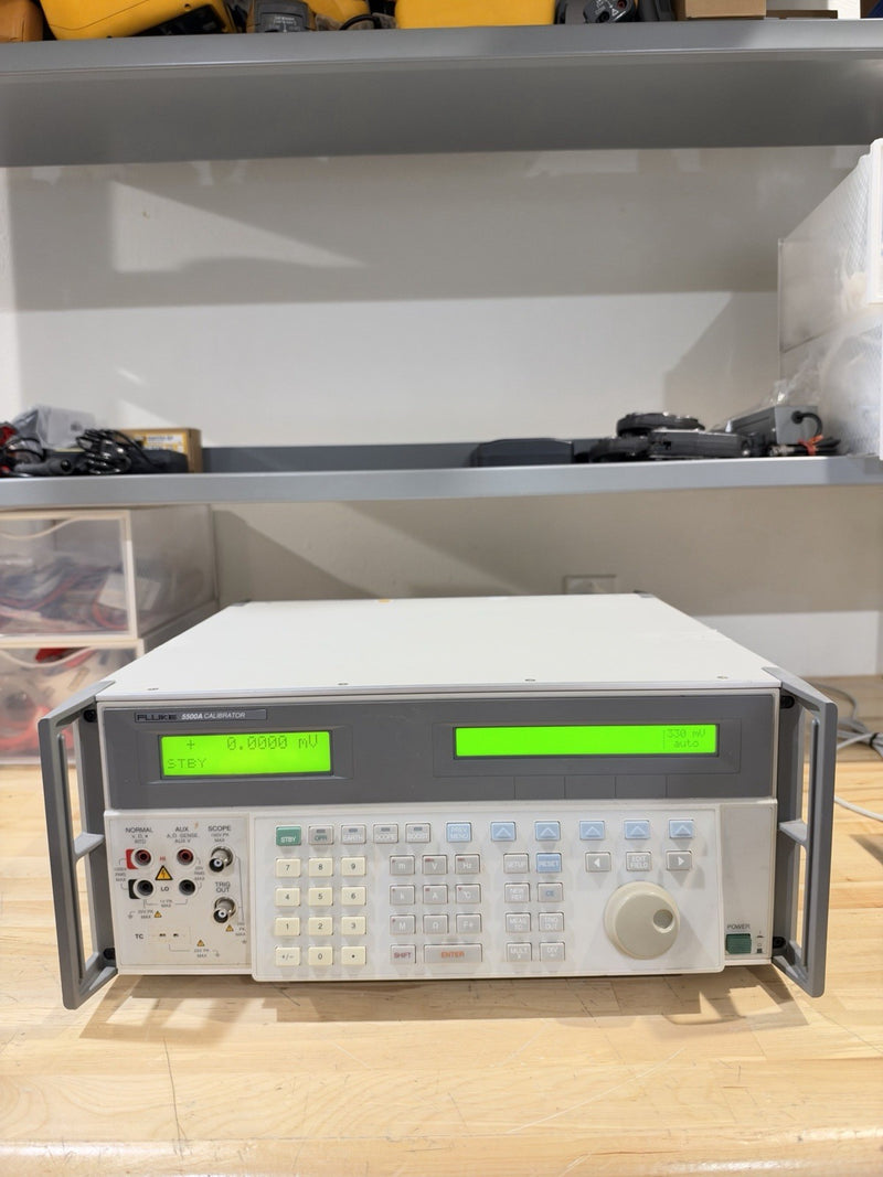 FLUKE 5500A MULTI-FUNCTION CALIBRATOR (TESTED) FREE SHIPPING