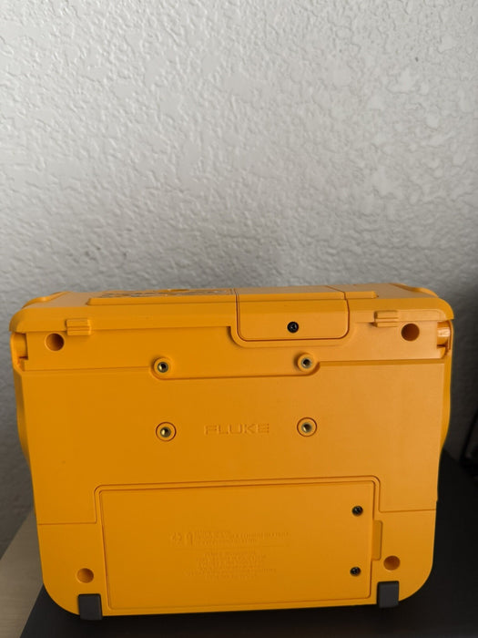 FLUKE VT900A GAS FLOW ANALYZER CALIBRATED 2022 CHARGER