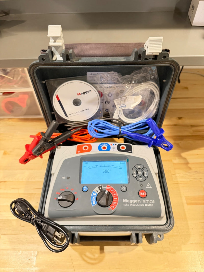 MEGGER MIT1025 10KV INSULATION TESTER WITH CHARGER & LEADS
