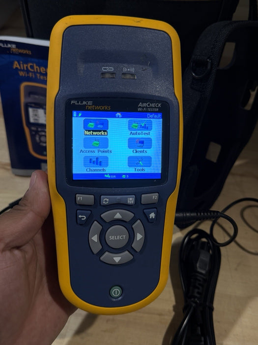 FLUKE NETWORKS AIRCHECK WIFI TESTER WITH CHARGER & BAGE