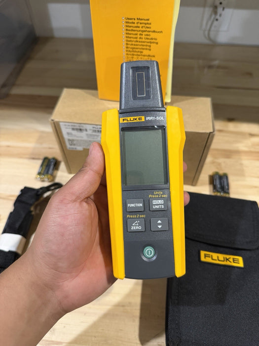 FLUKE IRR1-SOL IRRADIANCE METER KIT (NEW FACTORY SEALED) SHIPS FAST