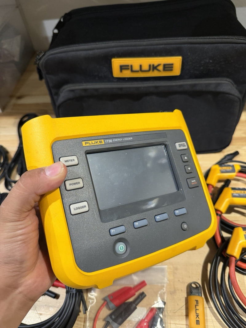 FLUKE 1730 ENERGY LOGGER KIT W/ ACCESSORIES (TESTED) FREE SHIPPING