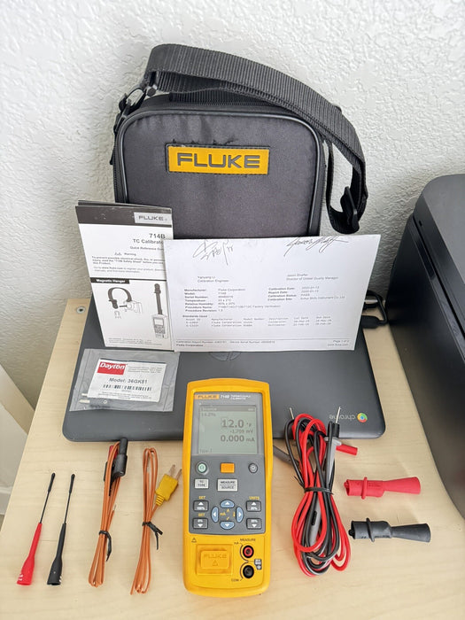 FLUKE 714B THERMOCOUPLE TEMPERATURE CALIBRATOR