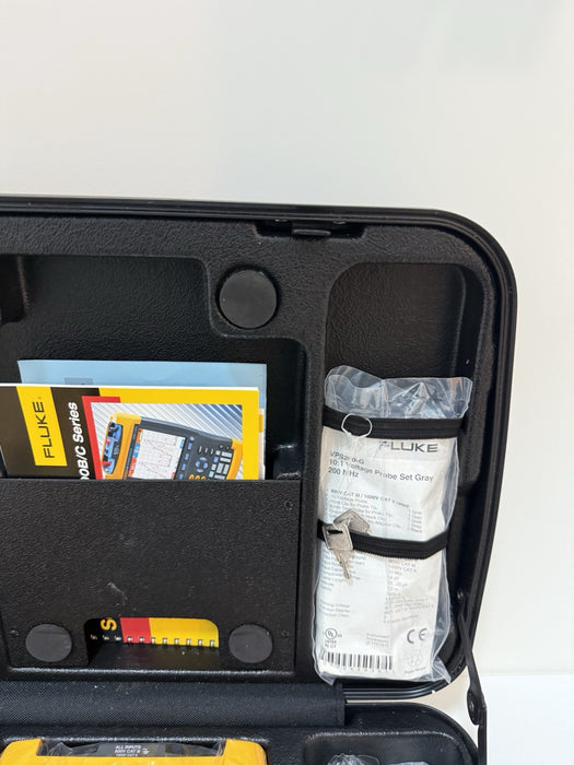 FLUKE 199C 200MHZ 2.5GS/S SCOPEMETER COLOR ACCESSORIES NEW