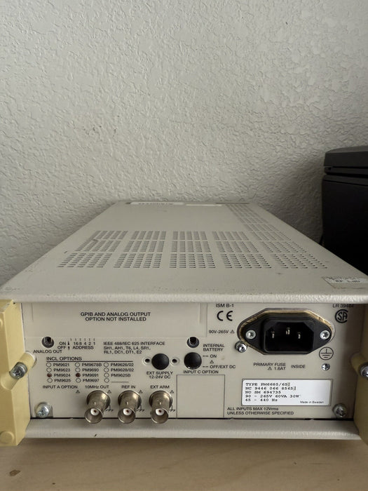 FLUKE PM6685 UNIVERSAL FREQUENCY COUNTER 300MHZ TESTED