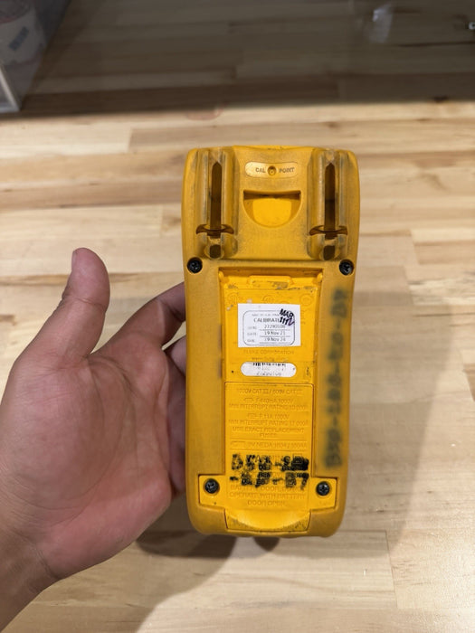 FLUKE 177 TRUE RMS MULTIMETER (PARTS ONLY) FOR PARTS DOESN’T WORK - SHIPS FAST