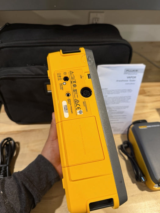 FLUKE VT900A GAS FLOW ANALYZER W/VAPOR & CHARGER-FREE SHIPPING (TESTED)