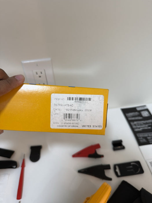 FLUKE T6-1000 ELECTRICAL TESTER WITH TPAK-HT6 AC285 KIT