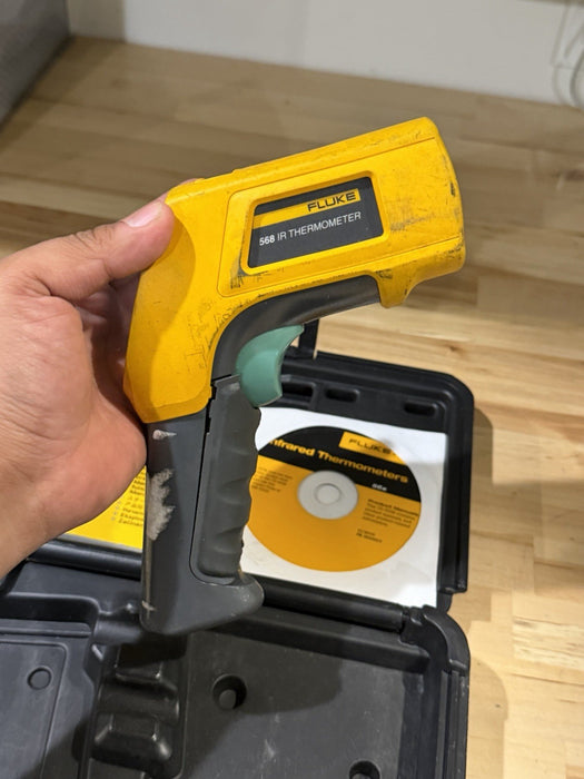 FLUKE 568 IR THERMOMETER WITH CASE TESTED