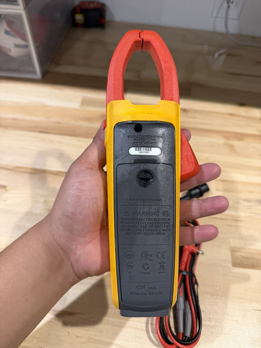 FLUKE 376 AC/DC TRUE RMS WIRELESS CLAMP METER W /LEADS & CLIPS -SHIPS FAST
