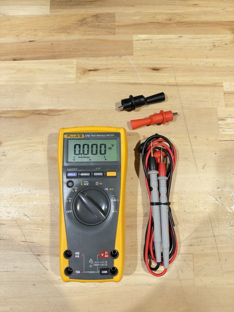 FLUKE 179 MULTIMETER W/ LEADS & CLIPS (SHIPS FAST)