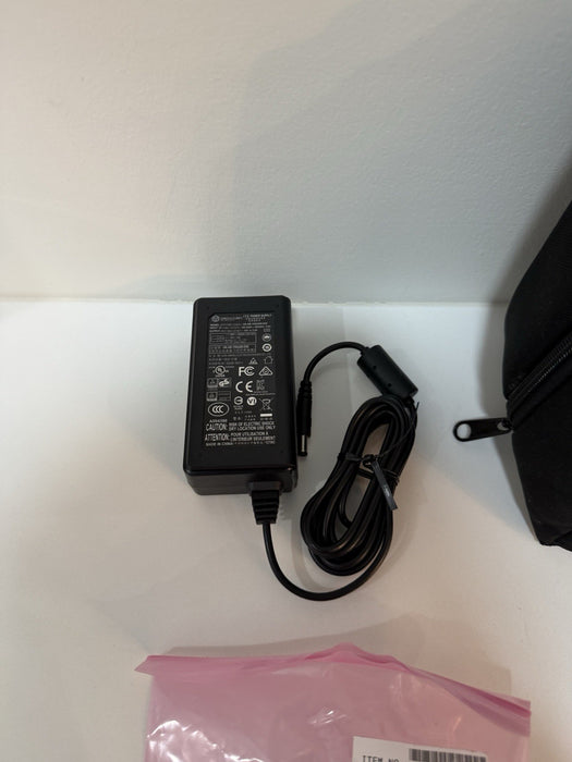 FLUKE PROSIM 3 VITAL SIGNS SIMULATOR WITH BAG & ACCESSORIES NEWTESTED