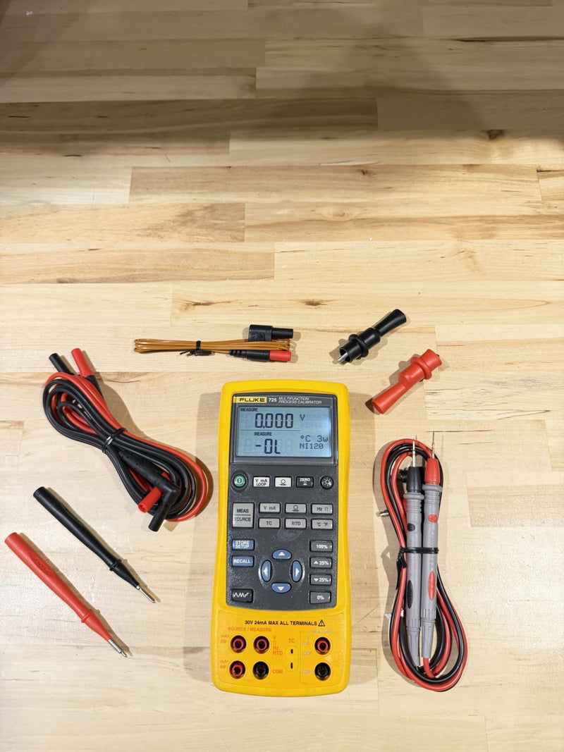 FLUKE 725 MULTIFUNCTION PROCESS CALIBRATOR WITH LEADS & CLIPS TESTED