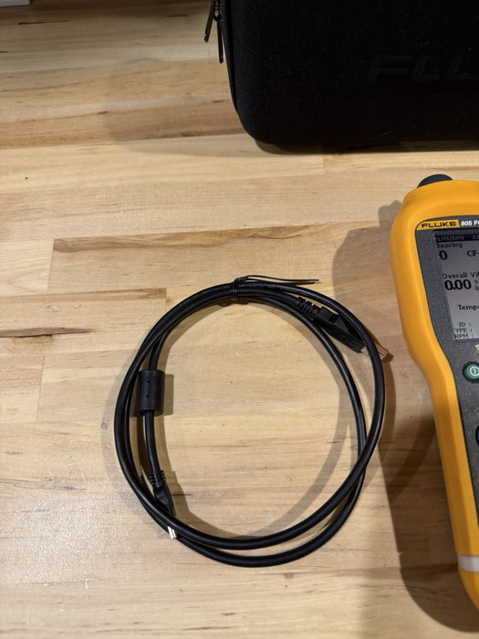 FLUKE 805 FC VIBRATION METER W / ACCESSORIES  SHIPS FAST / FREE SHIPPING
