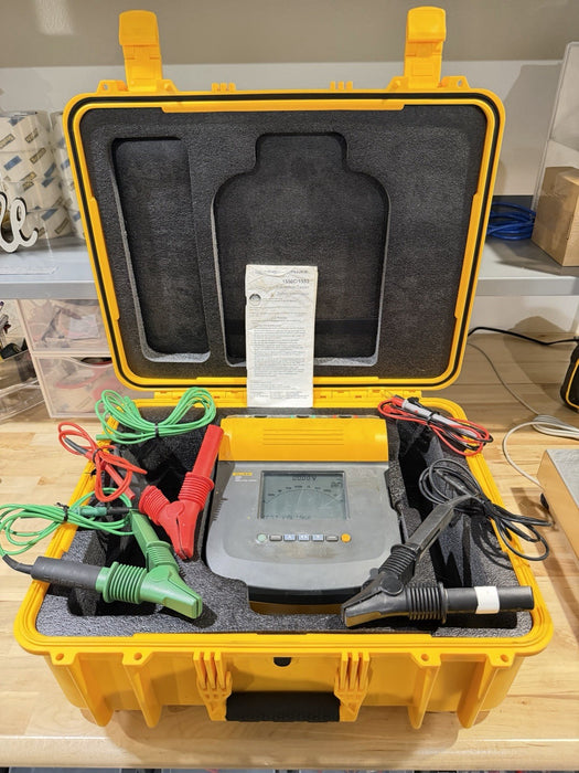 FLUKE 1555 10KV INSULATION TESTER WITH ACCESSORIES TESTED