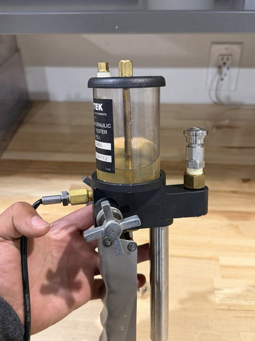 AMETEK T-620 HYDRAULIC PRESSURE TESTER W / HOSE (SHIPS FAST)