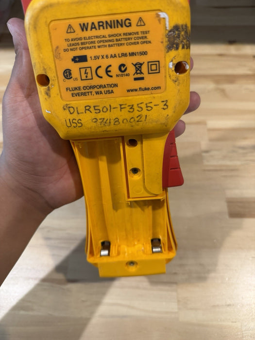 FLUKE 355 TRUE RMS 2000 CLAMP METER - FOR PARTS (PARTS ONLY) SHIPS FAST