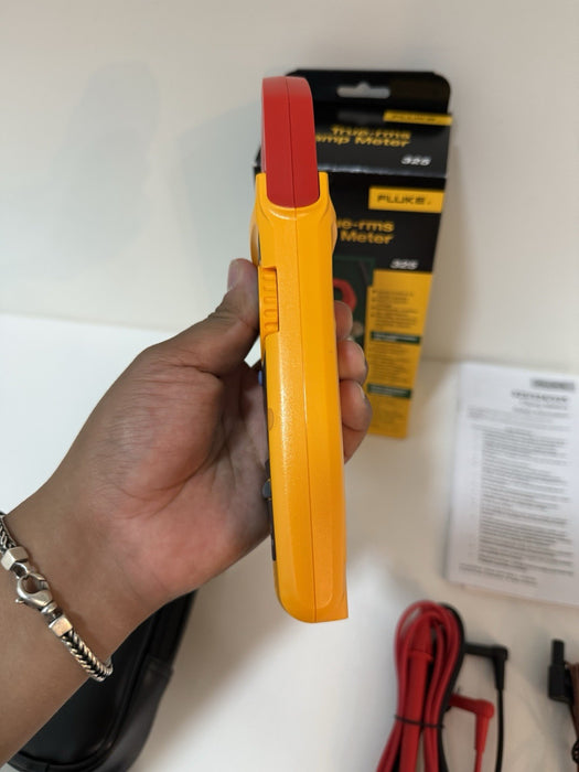 FLUKE 325 TRUE RMS CLAMP METER (NEW FACTORY SEALED) SHIPS FAST - NEW