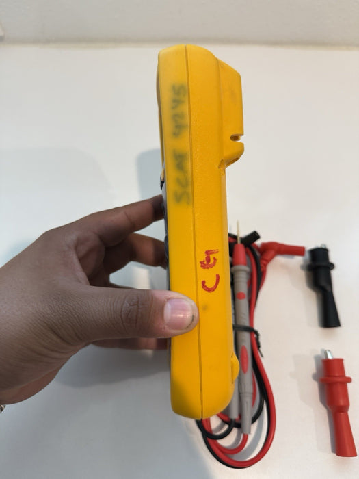 FLUKE 77-IV MULTIMETER W LEAD SET & CLIPS TESTED