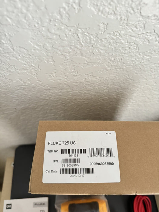 FLUKE 725 MULTIFUNCTION PROCESS CALIBRATOR WITH LEADS CAL 2023 NEW SEALED
