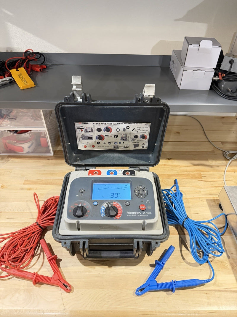 MEGGER S1-1068 10KV INSULATION TESTER WITH LEADS & CHARGER TESTED