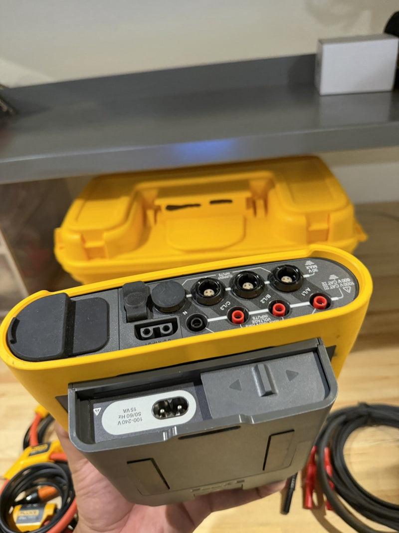 FLUKE 3540 FC 3-PHASE POWER MONITOR WITH ACCESSORIES TESTED