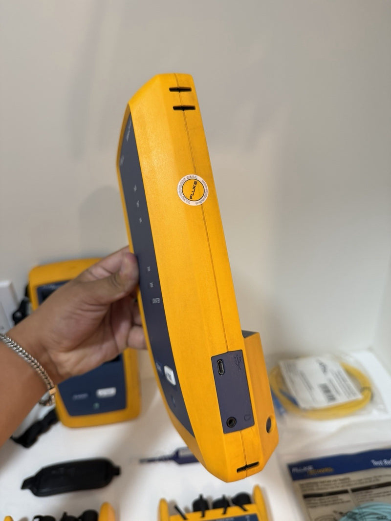 FLUKE NETWORKS CFP2-100-Q CERTIFIBER PRO QUAD OLTS V2 KIT WIFI CALIBRATED 2025