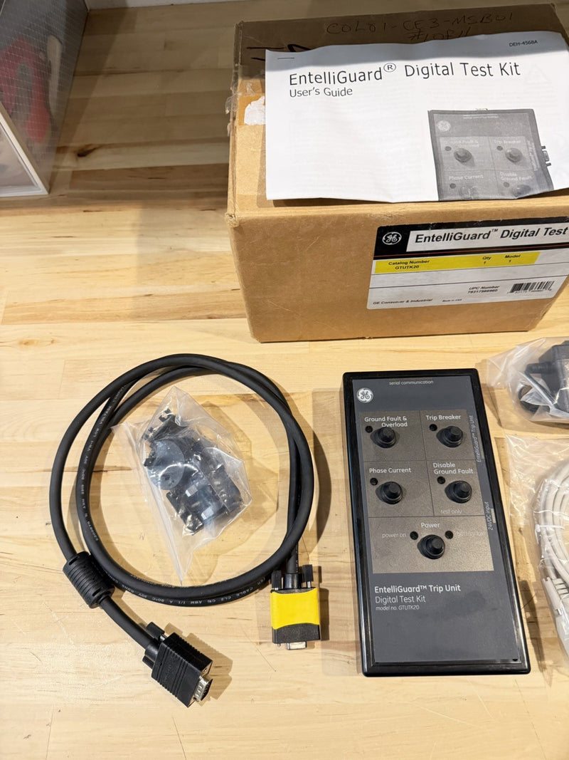 GE ENTELLIGUARD GTUTK20 DIGITAL TRIP UNIT TEST KIT W/ ACCESSORIES (TESTED)