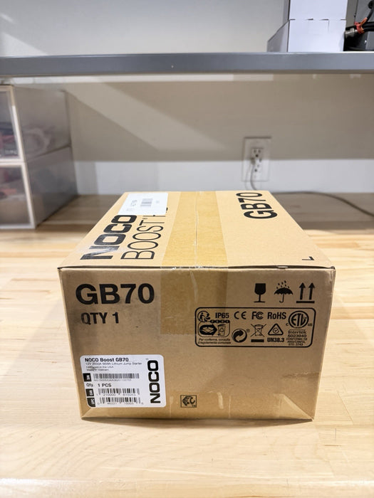 NOCO BOOSE HD GB70 12V 2000A ULTRA SAFE JUMP STARTER POWER PACK (NEW SEALED)