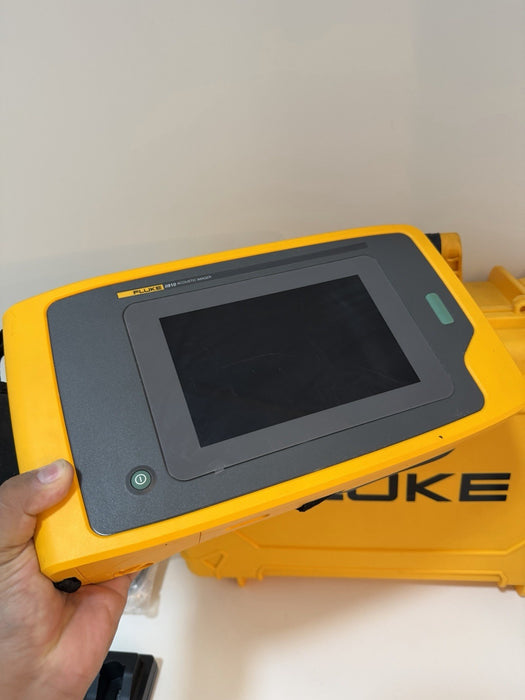 FLUKE II910 ACOUSTIC IMAGER WITH ACCESSORIES TESTED