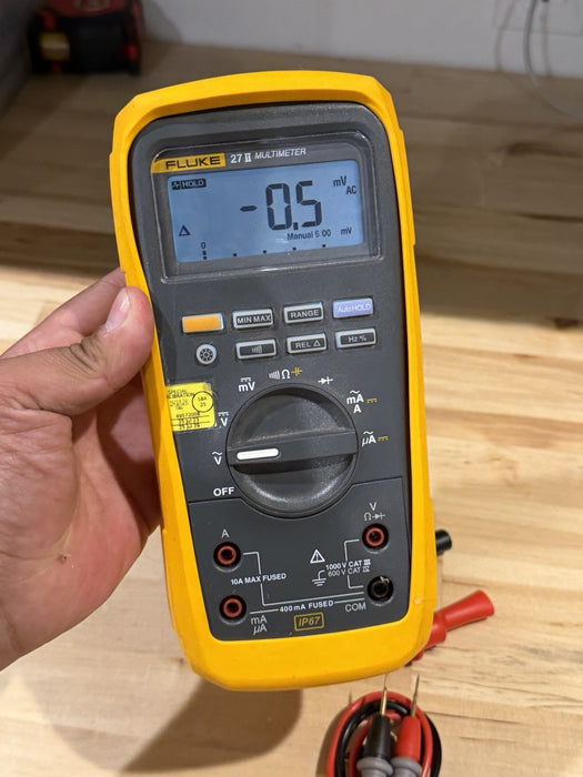 FLUKE 27 II INDUSTRIAL DIGITAL MULTIMETER WITH LEADS & CLIPS CALIBRATED 2025
