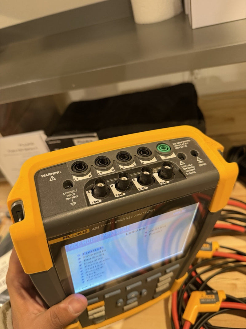 FLUKE 434 SERIES II ENERGY ANALYZER KIT WITH ACCESSORIES TESTED