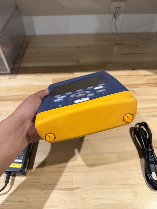 FLUKE NETWORKS OF-500 OPTICAL OPTIFIBER ANALYZER TESTED