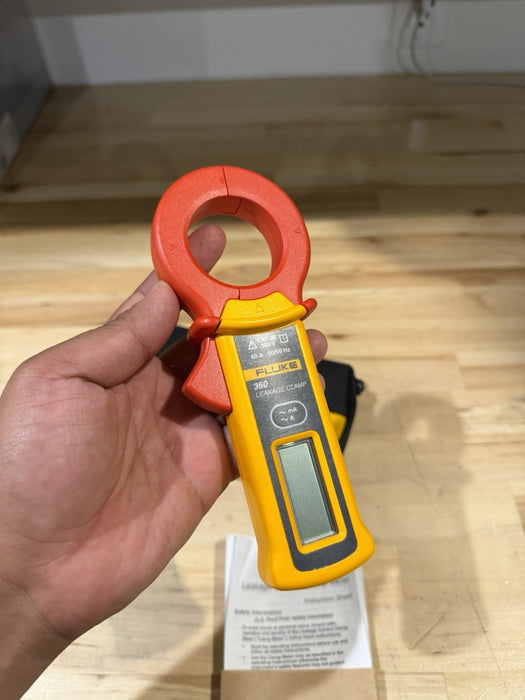 FLUKE 360 AC LEAKAGE CURRENT CLAMP METER TESTED RARE