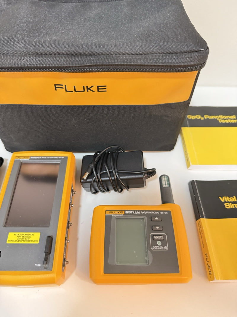 FLUKE BIOMEDICAL PROSIM 4 & SPOT LIGHT KIT WITH BAG & CHARGER TESTED