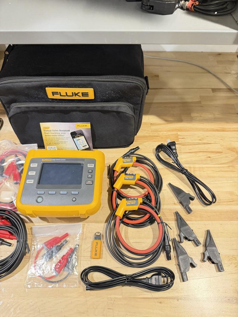 FLUKE 1730 ENERGY LOGGER KIT W/ ACCESSORIES (TESTED) FREE SHIPPING