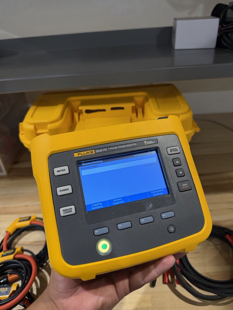 FLUKE 3540 FC 3-PHASE POWER MONITOR WITH ACCESSORIES TESTED