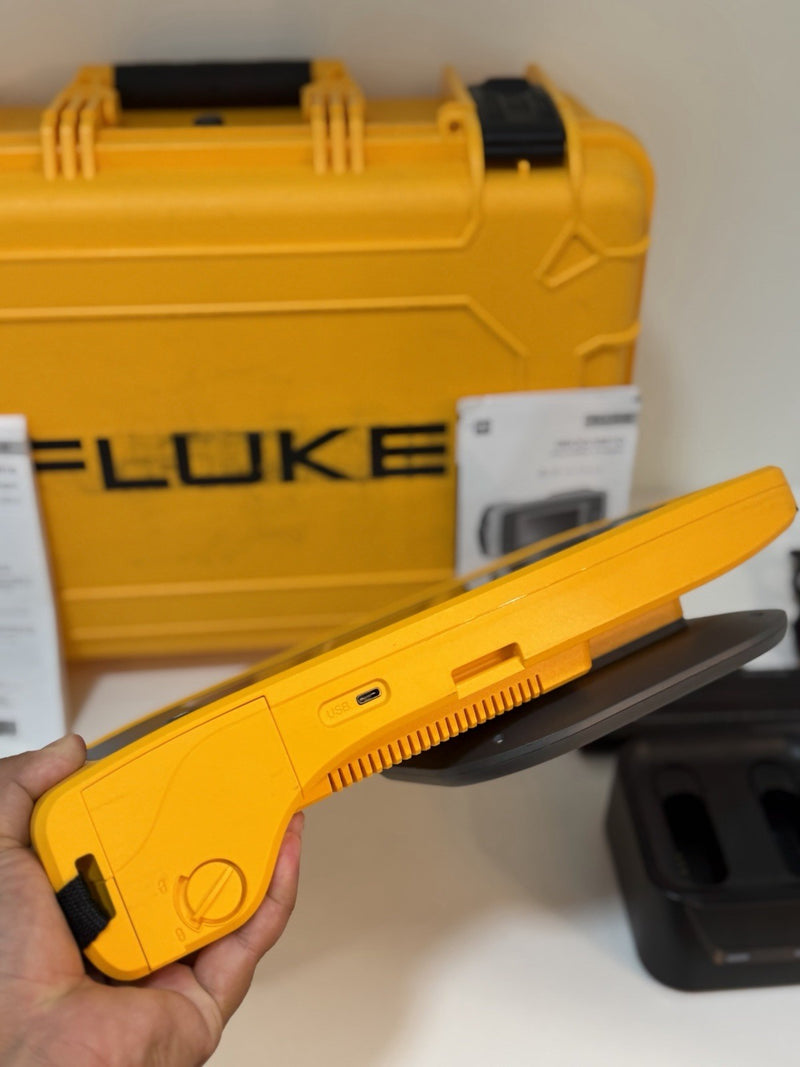 FLUKE ii910 ACOUSTIC IMAGER KIT W/ ACCESSORIES FREE SHIPPING (TESTED)