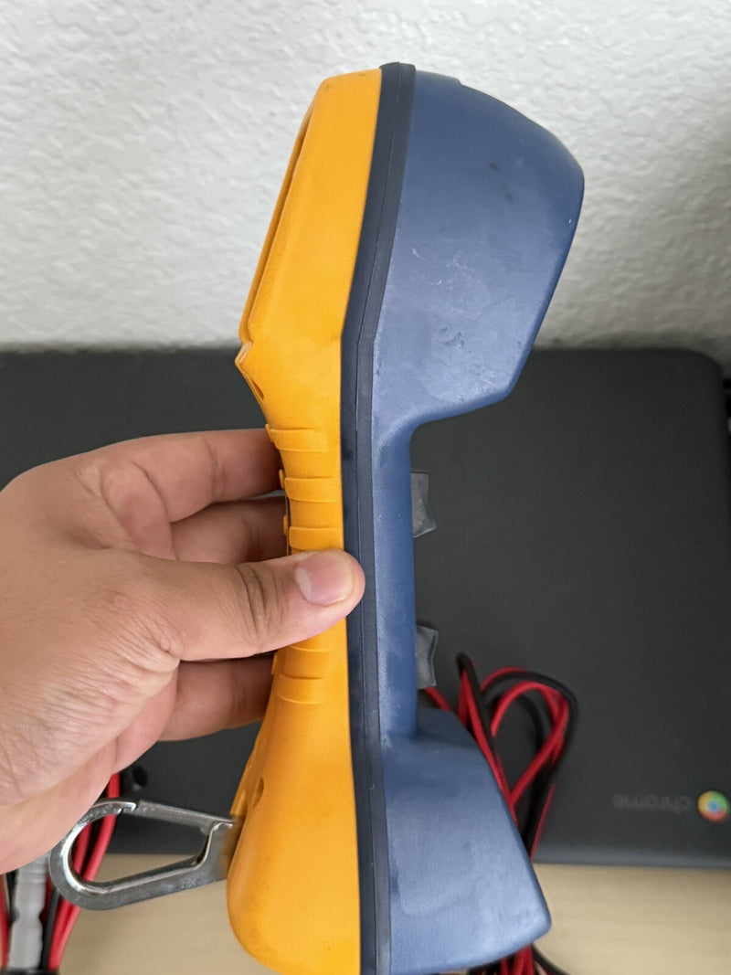 FLUKE NETWORKS TS30 PORTABLE TEST SET TELEPHONE WITH CLIPS